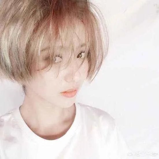像谭松韵一样的圆脸妹子,留什么样的发型才时髦?