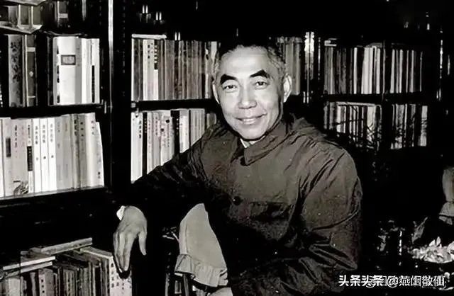 你怎样评价作家浩然的长篇小说《西沙儿女》?