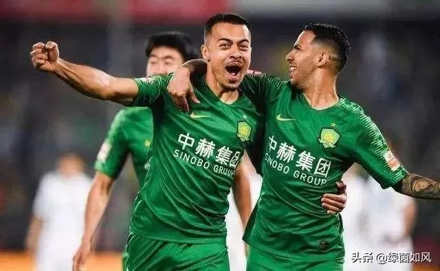 感人!中国女足6:1大胜,泰国球迷高喊武汉加油,你怎么看?