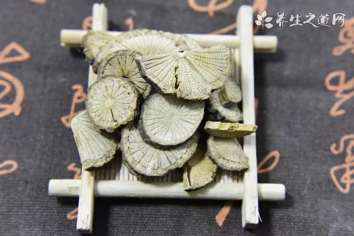 林志玲薄纱裙秀乳沟捞金 公开超有效丰胸秘籍