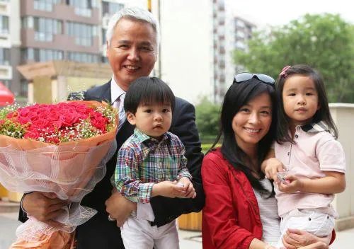 揭秘林瑞阳比张庭大多少岁 为造人张庭吃尽苦头
