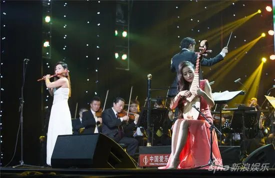 凤凰传奇古典流行碰撞 交响音乐会登央视