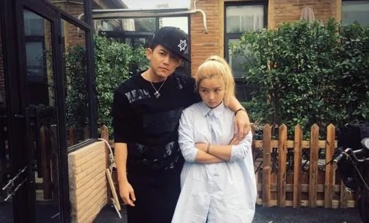 何洁在娱乐圈的地位如何?
