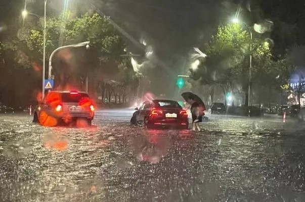 杭州暴雨:有车库被淹 暴雨车库被淹保险赔吗