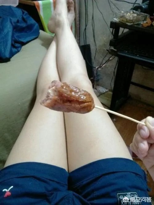为什么一些现代的女生喜欢露腿？