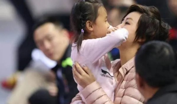 徐威和袁立在一起了12年,为何后来徐威转头迎娶张怡宁?
