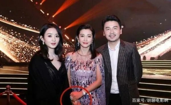 李冰冰庆生照曝光,48岁的李冰冰看起来为何丝毫不输赵丽颖?