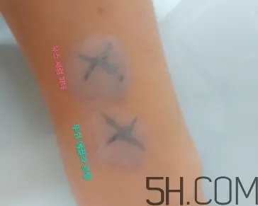 ysl女神粉底液怎么样?ysl女神粉底液和超模粉底液对比