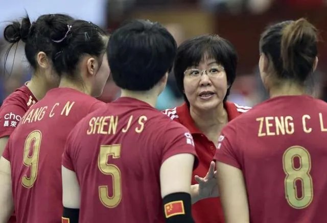 郎平代言的莎普爱思陷入危机，你认为她应该公开道歉吗？