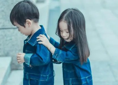 宝宝说不舒服不想上学,家长要怎么辨别真的还是假装?