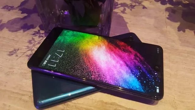 夏普AQUOS S2外观工艺如何?