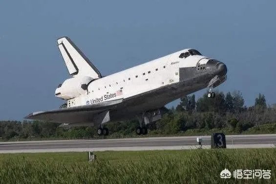 美国SpaceX公司的载人版“龙”飞船成功返回地球,它的组合伞减速技术比单伞难在哪里?