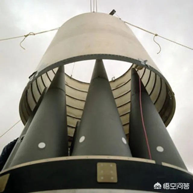 原子弹能炸出多深的坑?