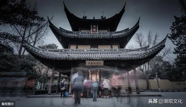 《三国演义》中,水镜先生是怎样的一个人?有人说水镜先生深不可测,是这样吗?