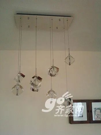 80后辣妈真伤不起 3.9万DIY自装80平时尚3居