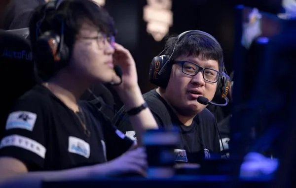 如果今年S7全明星,LPL的梦之队阵容中单去了IG.Rookie,你有什么感想?