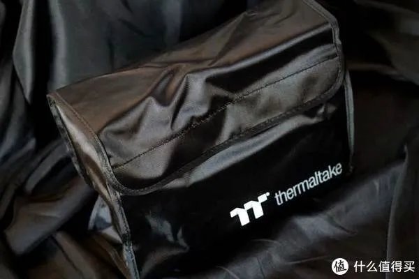 TT钢影PF1 650白金电源评测：全日系电容+超静音+十年质保，真香