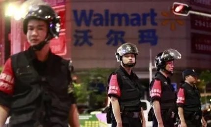深圳沃尔玛持刀砍人男子患有精神疾病？