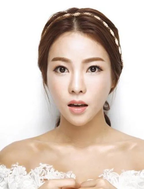 摄影新娘发型图片欣赏  中长发新娘如何扎出好看的发型