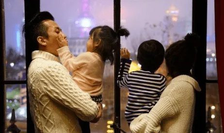 明明在事业巅峰期,邓超却宣布无限期息影,究竟发生了什么?