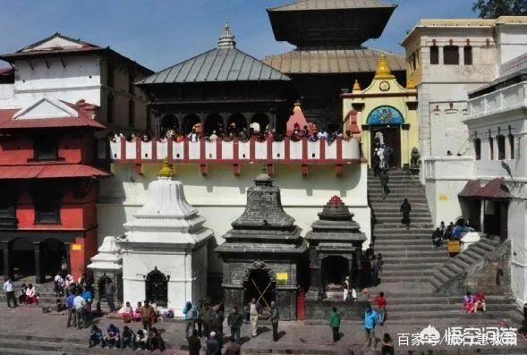 去泰国旅游，导游不让在寺庙拍照，为什么？
