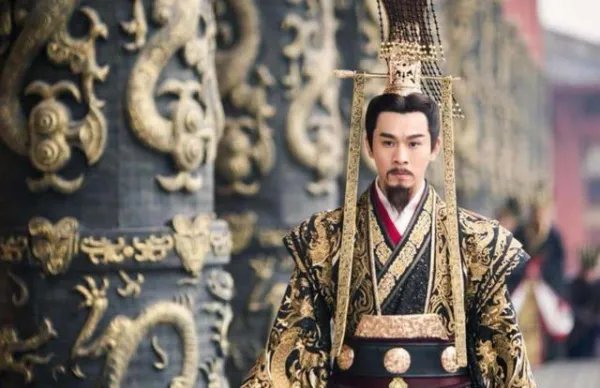 中国人最古怪的姓氏是什么?像骂人的有哪些?